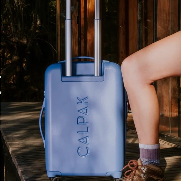 New CALPAK carry on luggage 45 l glacier. Sold out online - Picture 2 of 13